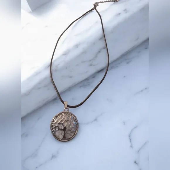 Silver Tree of Life Pendant Necklace - Picture 3 of 3